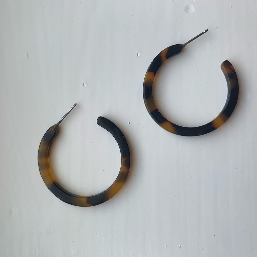 Medium Sized Tortoiseshell Hoops